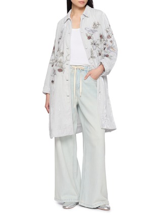 模特儿示范图 - 点击放大 - AODRESS - Birds & Tree Velvet Coat