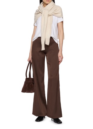 模特儿示范图 - 点击放大 - F.IT - Flared Satin Pants