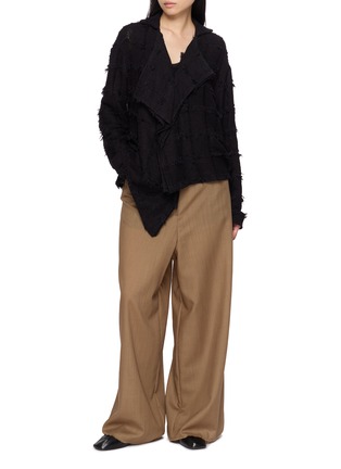 模特儿示范图 - 点击放大 - Y'S - Asymmetric Frayed Chequered Knit Jacket