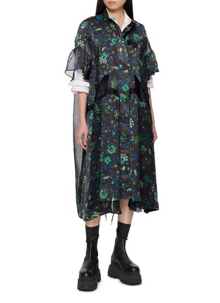 模特儿示范图 - 点击放大 - SACAI - Floral Print Contrast Panel Dress