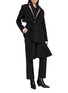 模特儿示范图 - 点击放大 - SACAI - Hybrid Double Faced Tailored Jacket
