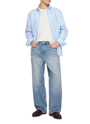 模特儿示范图 - 点击放大 - FRAME - Baggy Jeans