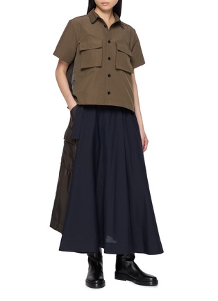 模特儿示范图 - 点击放大 - SACAI - Hybrid Pleated Back Shirt
