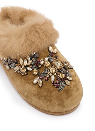 细节 - 点击放大 - NAN-KU COUTURE - Embellished Suede Shearling Clogs