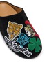 细节 - 点击放大 - NAN-KU COUTURE - Embroidered Patch Suede Clogs