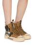 模特儿示范图 - 点击放大 - NAN-KU COUTURE - Embellished High Top Women's Sneakers