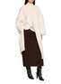 模特儿示范图 - 点击放大 - VALENTINI 1972 - Pacaia Belted Faux Fur Sleeve Coat