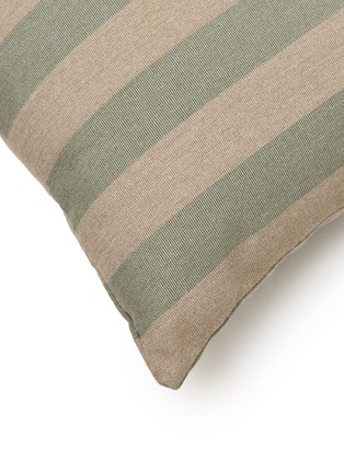 细节 –点击放大 - GARDEN GLORY - Small Striped Outdoor Pillow — Eucalyptus and Beige
