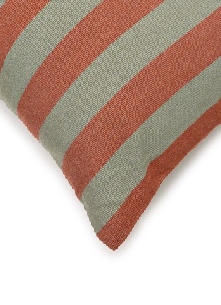 细节 –点击放大 - GARDEN GLORY - Small Striped Outdoor Pillow — Eucalyptus and Terracotta