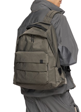 模特儿示范图 - 点击放大 - F/CE. - Textured Twill Day Pack