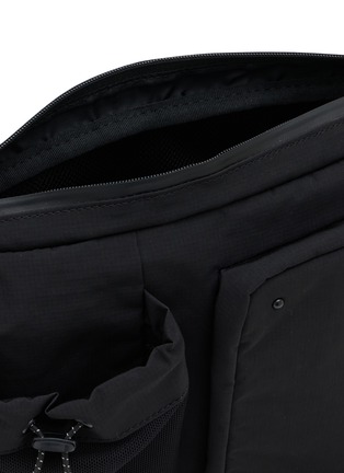 细节 - 点击放大 - F/CE. - Texnic® Box Sachoche Shoulder Bag
