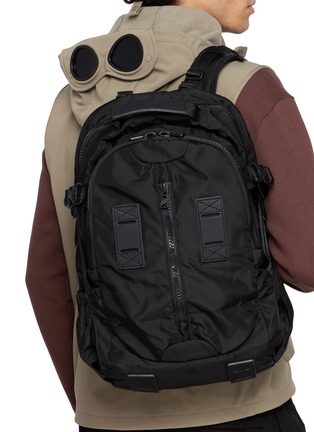 模特儿示范图 - 点击放大 - F/CE. - Travel BP 420 re/cor Backpack