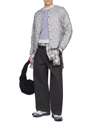 模特儿示范图 - 点击放大 - F/CE. - Hybrid Knit Sweater Top