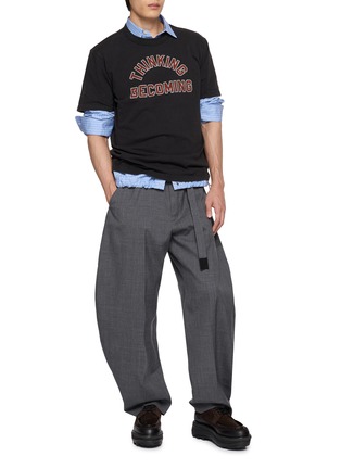 模特儿示范图 - 点击放大 - SACAI - Graphic T-Shirt