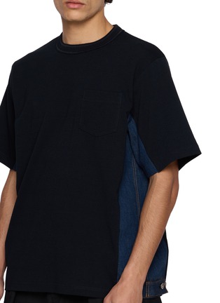  - SACAI - 牛仔拼接短袖 T 恤
