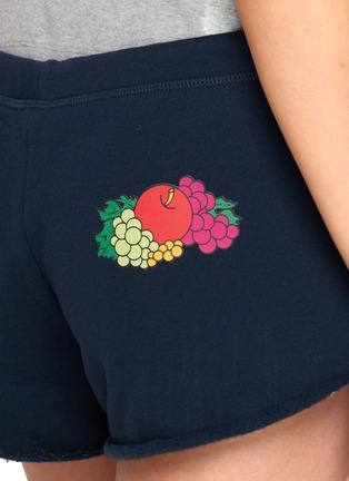  - HOMMEGIRLS - X FRUIT OF THE LOOM 水果印花短裤