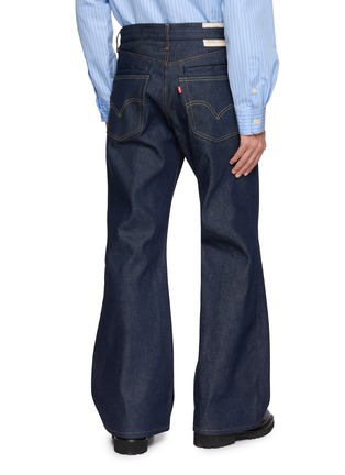 背面 - 点击放大 - SACAI - X Levi’s Flared Dark Wash Jeans