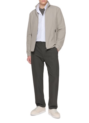模特儿示范图 - 点击放大 - PAUL & SHARK - Dynamic Straight Leg Jogger Trousers