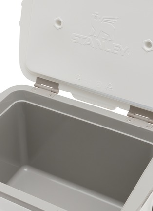 细节 –点击放大 - STANLEY - The Easy Carry Outdoor Cooler 16qt — Frost