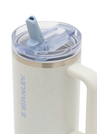 细节 –点击放大 - STANLEY - The Quencher ProTour Flip Straw Lid Tumbler 40oz — Pale Stone Speckle