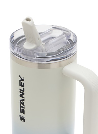细节 –点击放大 - STANLEY - The Quencher ProTour Flip Straw Lid Tumbler 30oz — Blue Dream Gradient
