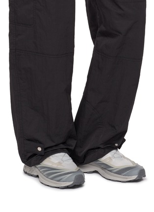 模特儿示范图 - 点击放大 - SALOMON - XT-EVO Men's Sneakers