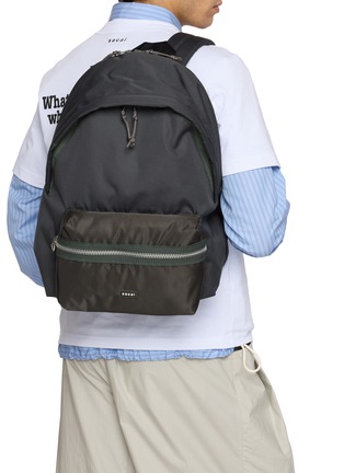 模特儿示范图 - 点击放大 - SACAI - Pocket Backpack