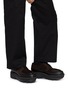 模特儿示范图 - 点击放大 - SACAI SHOES - U-tip Derby Shoes