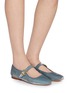 模特儿示范图 - 点击放大 - SAM EDELMAN - Michaela Silk Velvet Mary Jane Flats