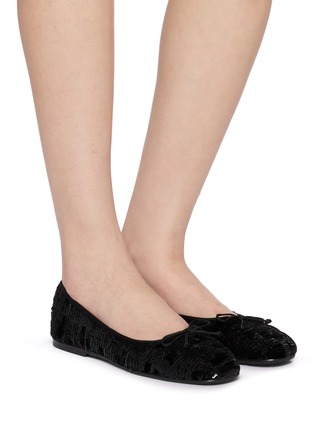 模特儿示范图 - 点击放大 - SAM EDELMAN - Alie Sequin Velvet Ballet Flats