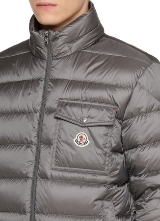 细节 - 点击放大 - MONCLER - 可拆卸连帽轻薄羽绒夹克