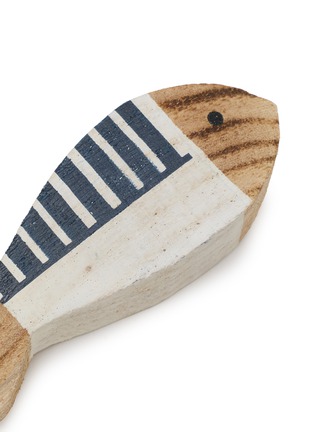 细节 –点击放大 - ARTESANIA ESTEBAN FERRER SL - Hand-Painted Wooden Fish Ornament
