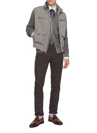 模特儿示范图 - 点击放大 - BRUNELLO CUCINELLI - Logo Embroidered Stretch Cotton Jeans