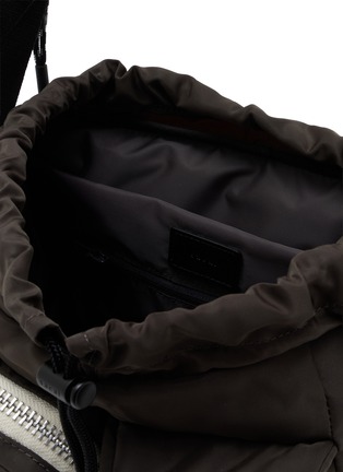 细节 - 点击放大 - SACAI - Utilirt Nylon Shoulder Bag