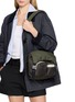 模特儿示范图 - 点击放大 - SACAI - Utilirt Nylon Shoulder Bag