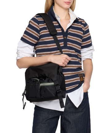 模特儿示范图 - 点击放大 - SACAI - Utility Shoulder Bag