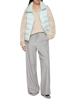 模特儿示范图 - 点击放大 - HERNO - Faux Fur Collar Satin Down Waistcoat