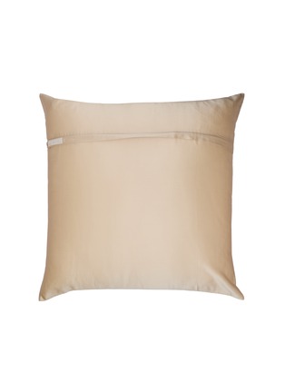细节 –点击放大 - SILKY MIRACLE - Double Line Cotton-Silk Square Cushion — Beach Gold/Oyster White
