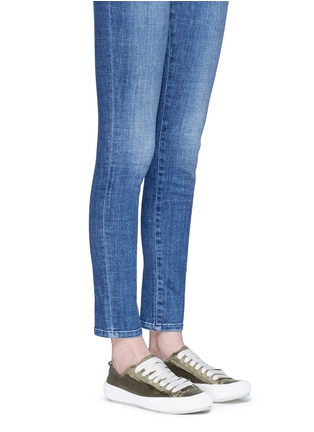 模特儿示范图 - 点击放大 - PEDRO GARCÍA - PARSON缎面拼接系带运动鞋