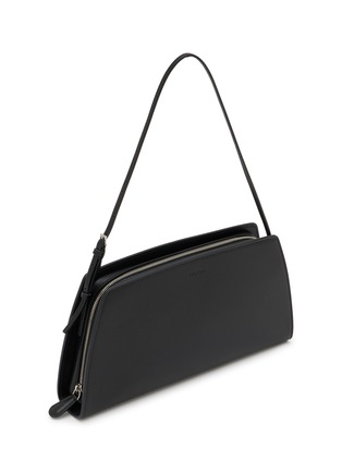 模特儿示范图 - 点击放大 - THE ROW - Dalia Baguette Leather Bag