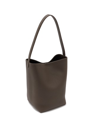 模特儿示范图 - 点击放大 - THE ROW - Medium N/S Park Leather Tote Bag