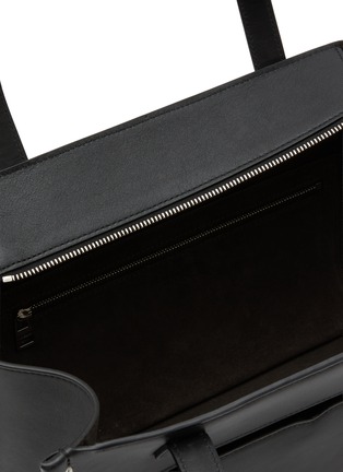 细节 - 点击放大 - JW ANDERSON - Elongated Loafer Leather Cabas Bag