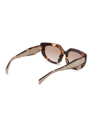 模特儿示范图 - 点击放大 - PRADA - Acetate Cat-Eye Sunglasses