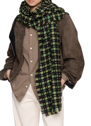 模特儿示范图 - 点击放大 - KIJINOKANOSEI - Hisui Woven Scarf