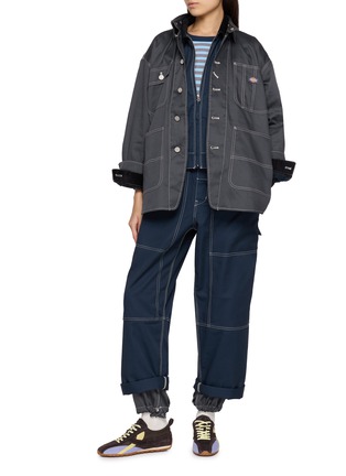 模特儿示范图 - 点击放大 - BEAUTIFUL PEOPLE - X Dickies 层次工装长裤