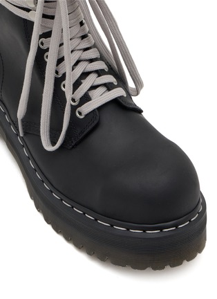 细节 - 点击放大 - RICK OWENS - X DR. MARTENS 绕带皮革中筒靴