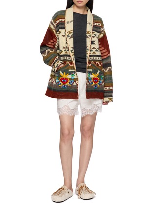模特儿示范图 - 点击放大 - MAISON BADIGO - Embroidered Aztec Jacket