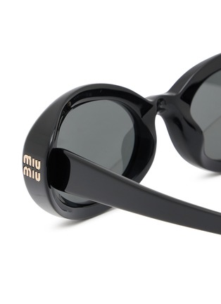 细节 - 点击放大 - MIU MIU - Main Collection Oval Sunglasses