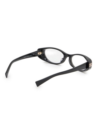 模特儿示范图 - 点击放大 - MIU MIU - Main Collection Oval Optical Glasses