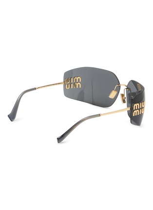 模特儿示范图 - 点击放大 - MIU MIU - Fashion Show Metal Rectangle Sunglasses